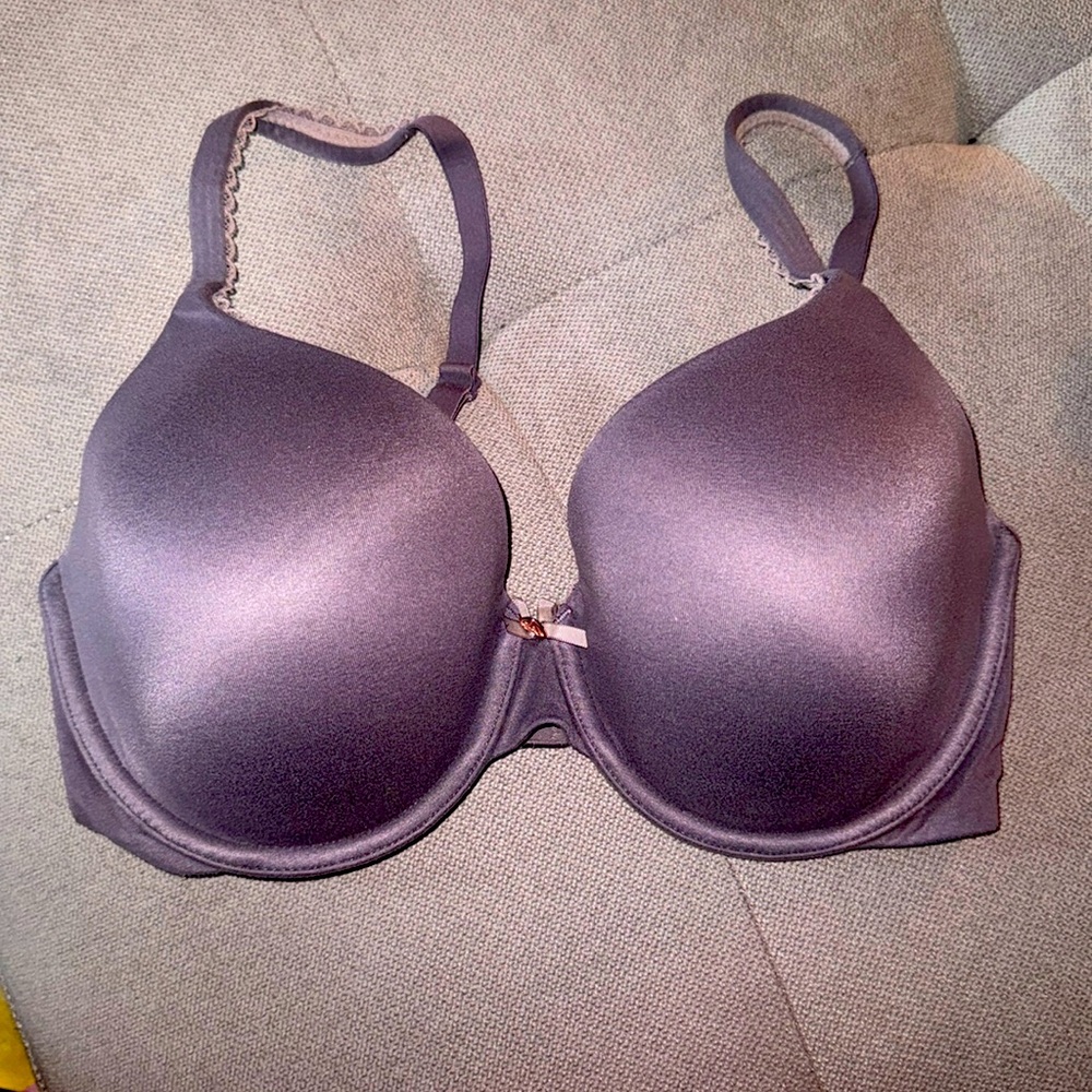 Victorias Secret Lined Perfect Coverage Bra 32DD